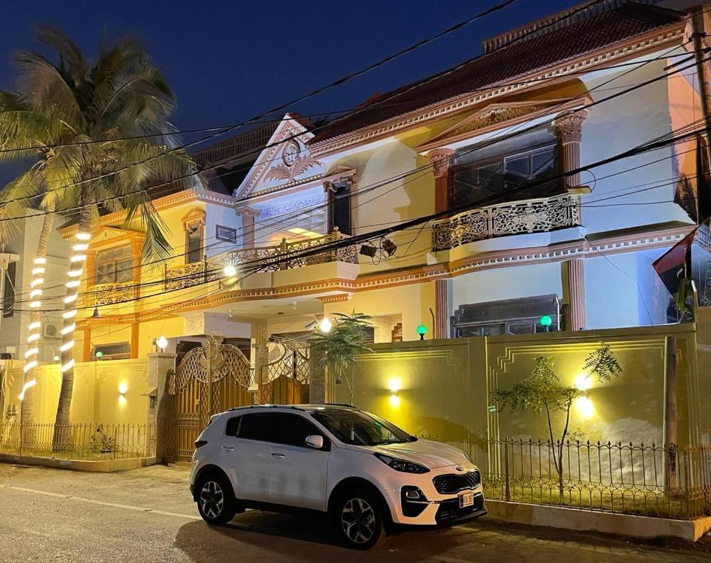 Hotel Seven 7 Karachi Exterior photo