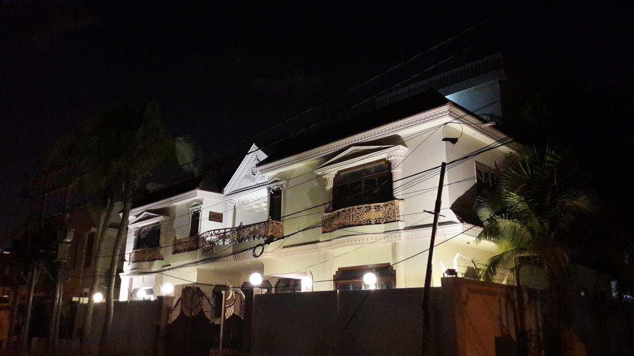 Hotel Seven 7 Karachi Exterior photo