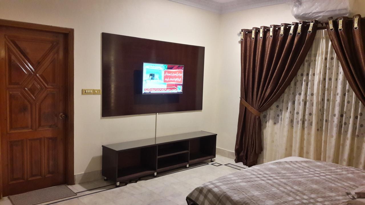 Hotel Seven 7 Karachi Exterior photo
